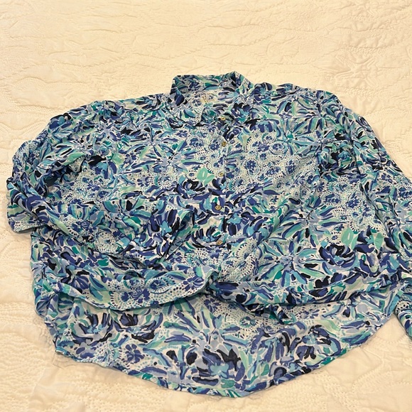 EUC Lilly Pulitzer Sea View Blouse size XL in High Maintenance print. - Picture 2 of 5